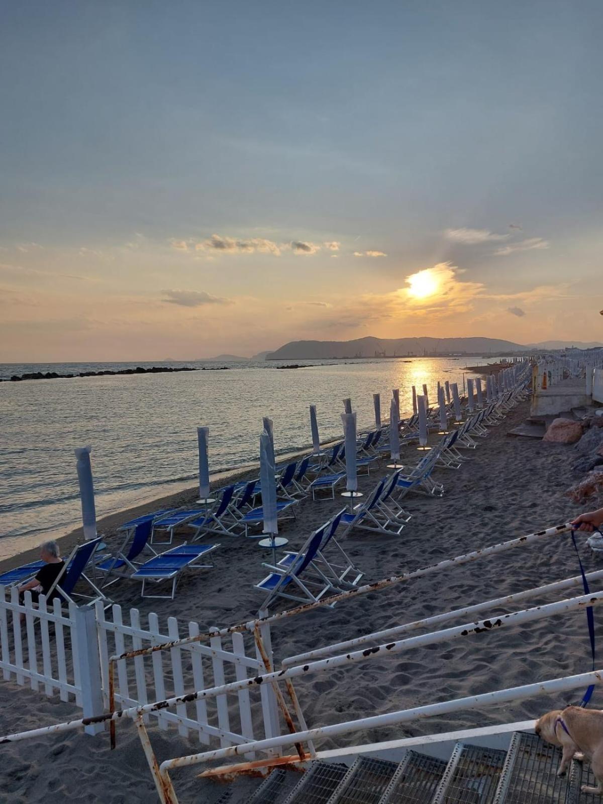 Appartamento Al Mare Di Liguria E Toscana Marina di Massa Eksteriør billede