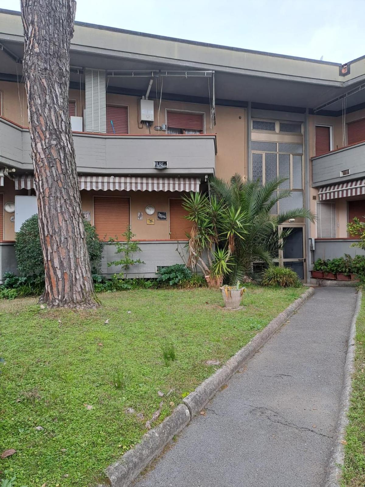 Appartamento Al Mare Di Liguria E Toscana Marina di Massa Eksteriør billede